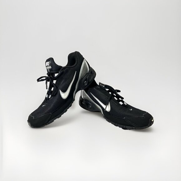 Size 9.5 Nike Air Max Torch 3 Black White - Picture 1 of 16